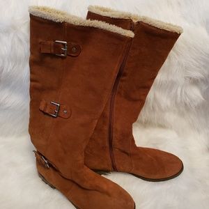 Leather cognac boots